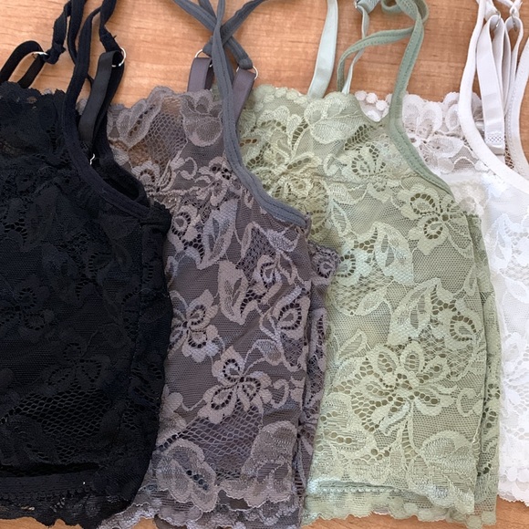 (4) Bralettes - Picture 4 of 4